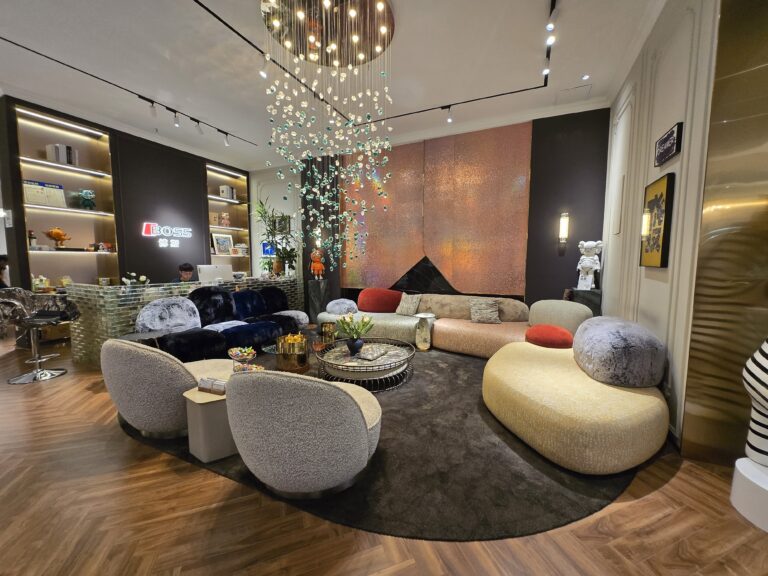 Modular Luxury: How Flexible Furniture is Changing the Game for Developers and Hotels